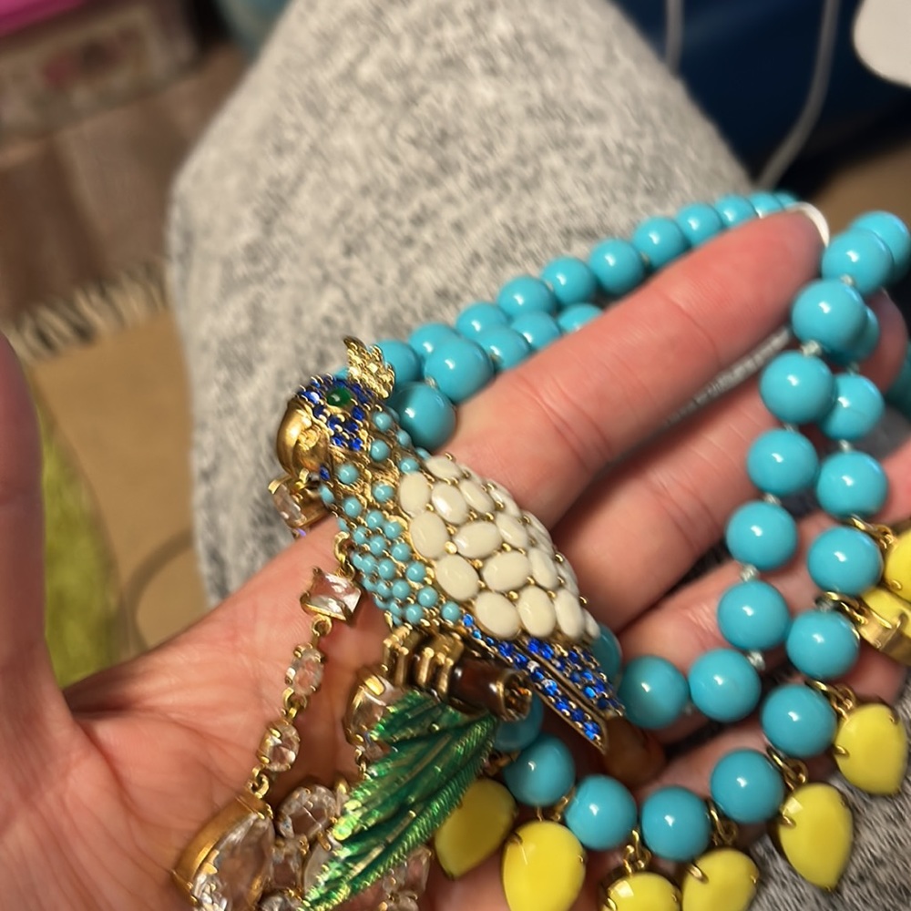 J.Crew Parrot 🦜 Big Beaded Necklace,Never Worn,Adjustable Stunning 😍 - Picture 3 of 7
